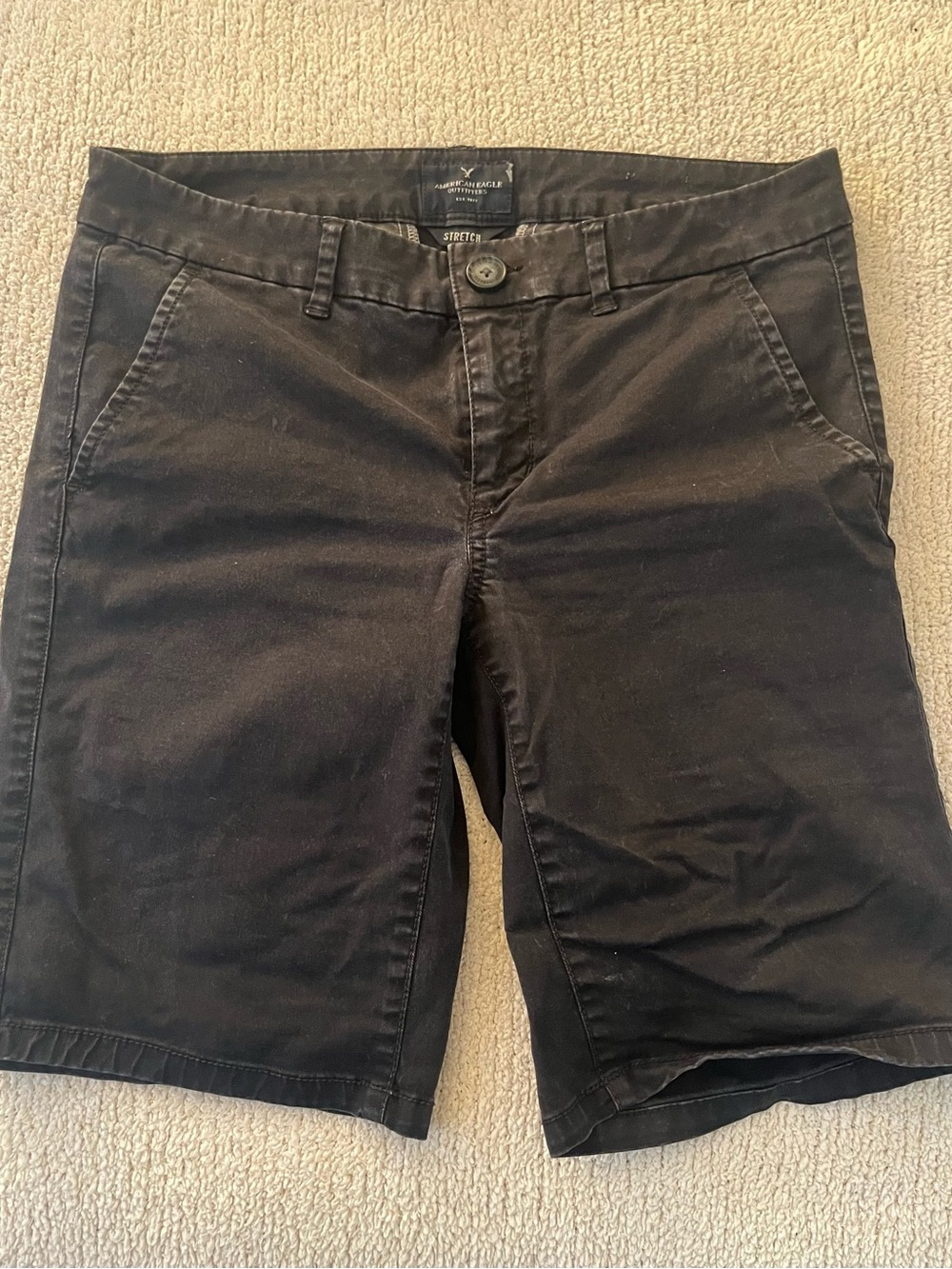 American Eagle Womens Black Stretch Bermudas Size 4
